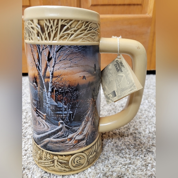 Vintage collectors Miller and Budweiser Cups - Picture 10 of 12